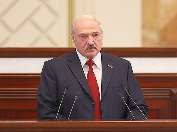 Лукашенко пригрозил «мощнейшим ответом» за наступление на суверенитет Белоруссии