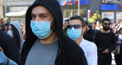 «Лазейка для террористов»: депутат предложил запретить медицинские маски