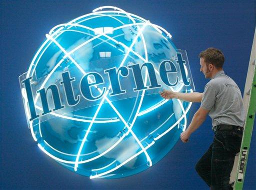 ВЦИОМ: половина россиян не представляет, как жить без интернета